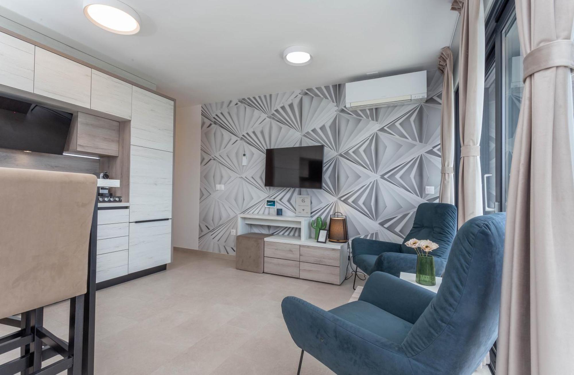 Grey House Apartment Bol